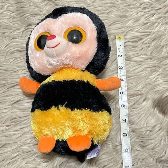 Buzby the bee solid eye beanie boo - Picture 6 of 6